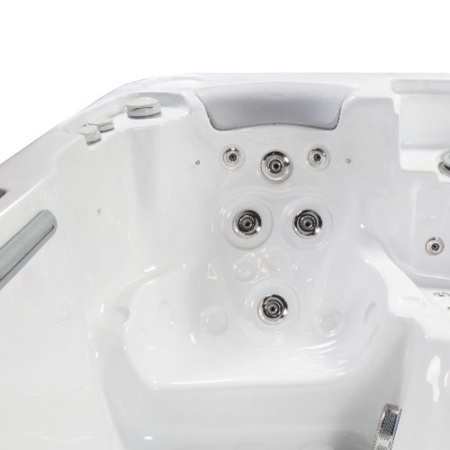 Гидромассажный мини спа-бассейн Wellis Titan Гидромассажный мини спа-бассейн Wellis Titan